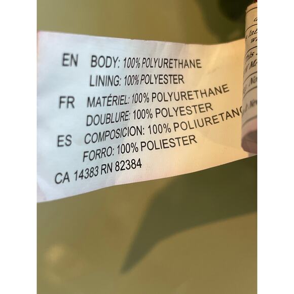 Kelly & Katie black crossbody with hot pink interior - Picture 9 of 9